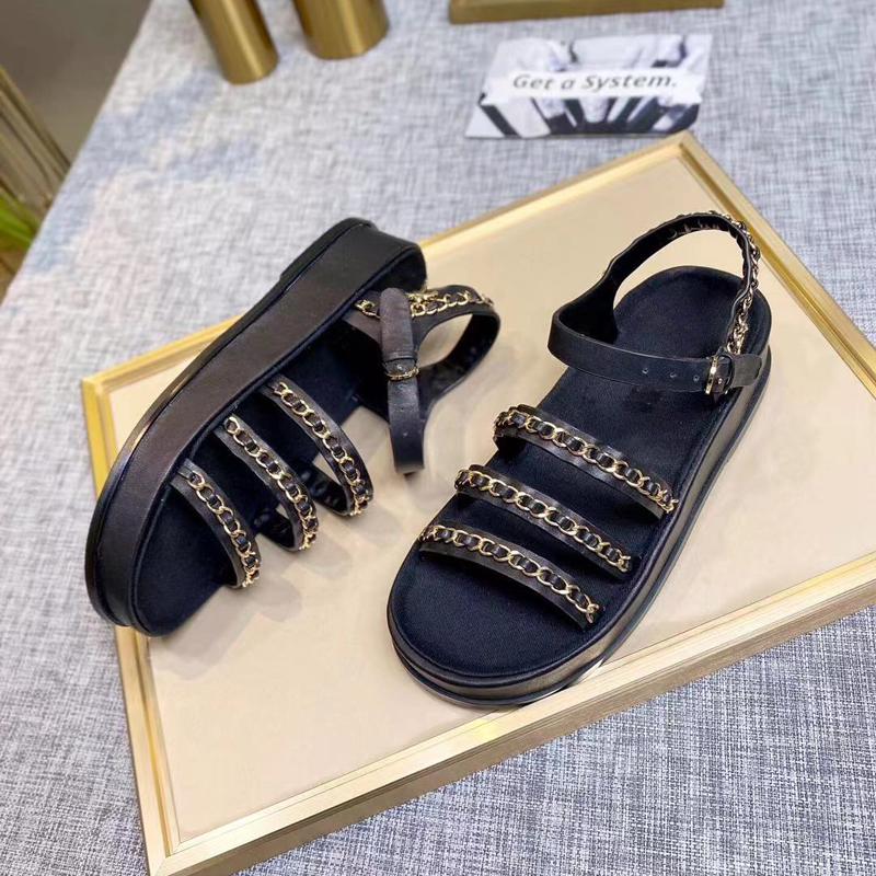 Luxury foam runner Women Designer Sandals Fashion sheepskin Flat Slides for sports and leisure Platform versatile Black Ribbons chain Sandal Roman shoes pantoufle, Extra cost for oem
Luxury foam runner Women Designer Sandals Fashion sheepskin Flat Slides for sports and leisure Platform versatile Black Ribbons chain Sandal Roman shoes pantoufle, Extra cost for oem