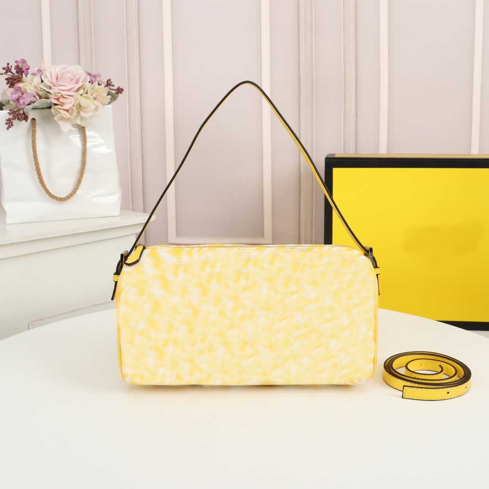Rectangular Mini single shoulder bag bright glaze leather high quality detachable handle handbag, Yellow
Rectangular Mini single shoulder bag bright glaze leather high quality detachable handle handbag, Yellow