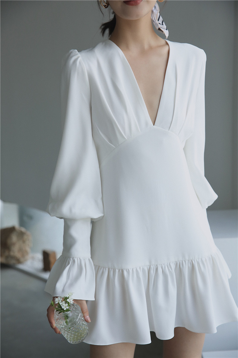 White Deep V Neck Tunic Flare Sleeve Ladies Dress Long Ruffle Korean Style Mini Women Clothing 210427