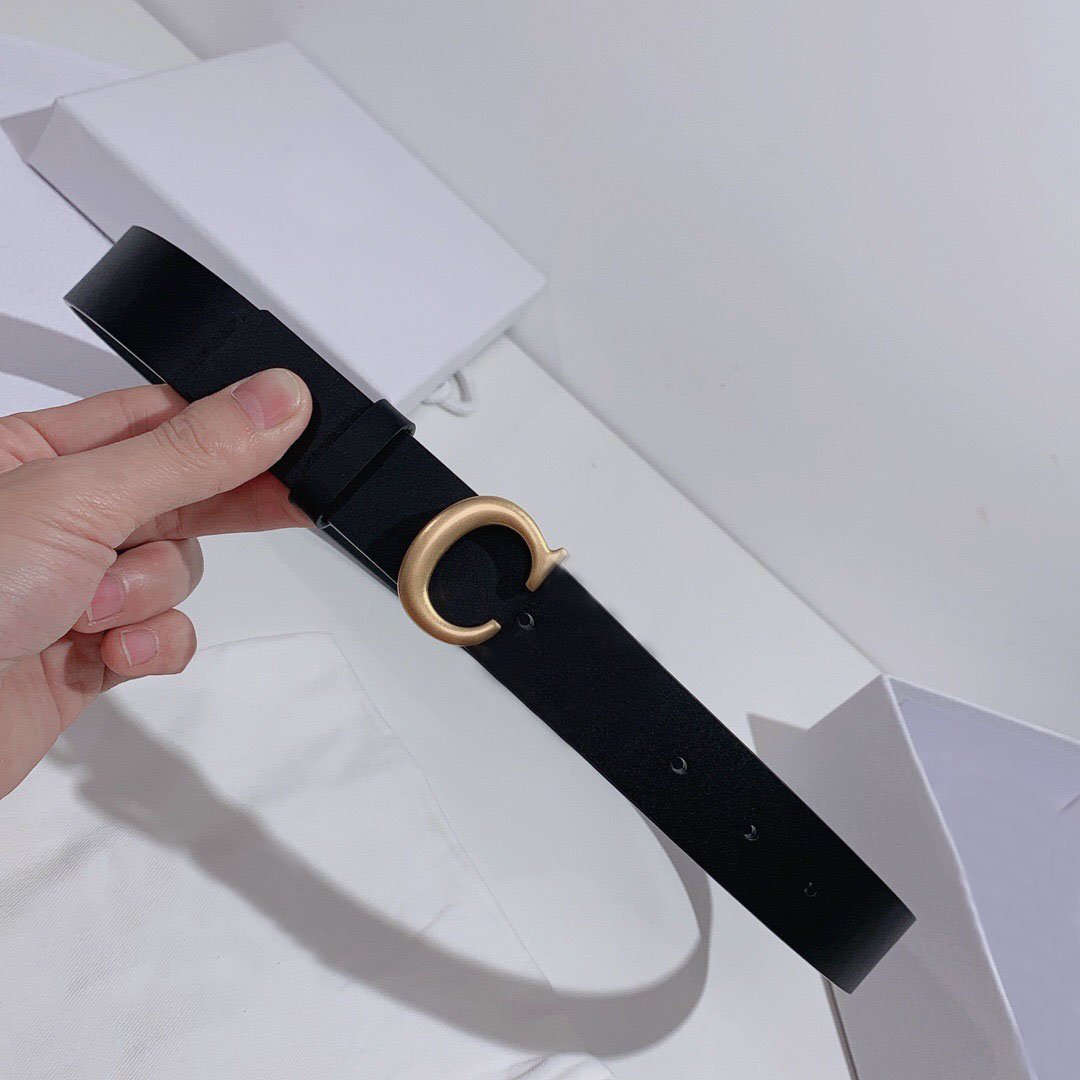 2021 Trendy Women Belt Fashion Diamond-studded Luxury Designer Snap Button Casual Simple Decor Jeans Waist 012, Black and white box
2021 Trendy Women Belt Fashion Diamond-studded Luxury Designer Snap Button Casual Simple Decor Jeans Waist 012, Black and white box