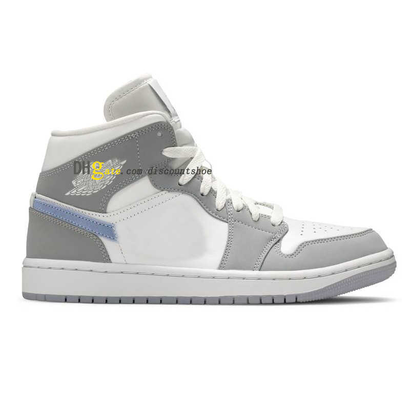Wmns 1 Mid Ice blue Basketball Shoes 1s High Women Men Sneakers shoe Sports Jumpman BQ6472 105, Mid bq6472 105 (without shoe box)
Wmns 1 Mid Ice blue Basketball Shoes 1s High Women Men Sneakers shoe Sports Jumpman BQ6472 105, Mid bq6472 105 (without shoe box)