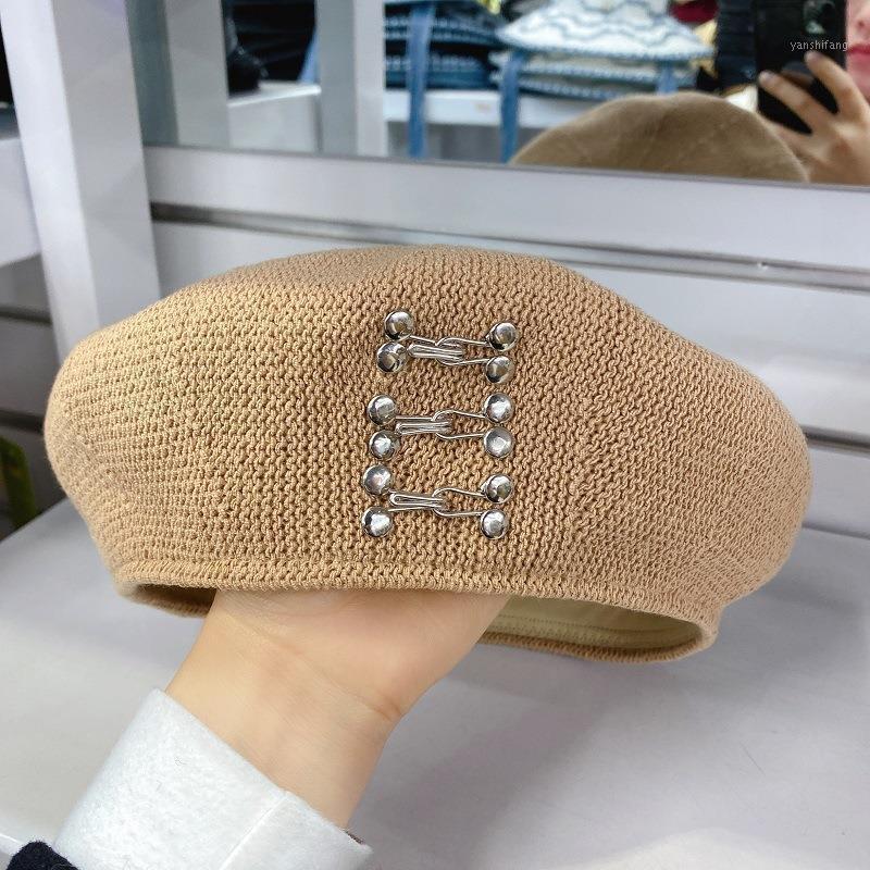 Spring Summer Thin Breathable Linen Black Hand Nailed Metal Button Beret Bonnets For Women Designer Painter Cap Sun Hats Berets
Spring Summer Thin Breathable Linen Black Hand Nailed Metal Button Beret Bonnets For Women Designer Painter Cap Sun Hats Berets