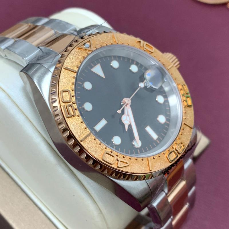 Wristwatches Watch 40mm Sapphire Glass PVD Gold Frame Stainless Steel Case Bracelet With Japanese NH35 Automatic Movement Green Luminous
Wristwatches Watch 40mm Sapphire Glass PVD Gold Frame Stainless Steel Case Bracelet With Japanese NH35 Automatic Movement Green Luminous