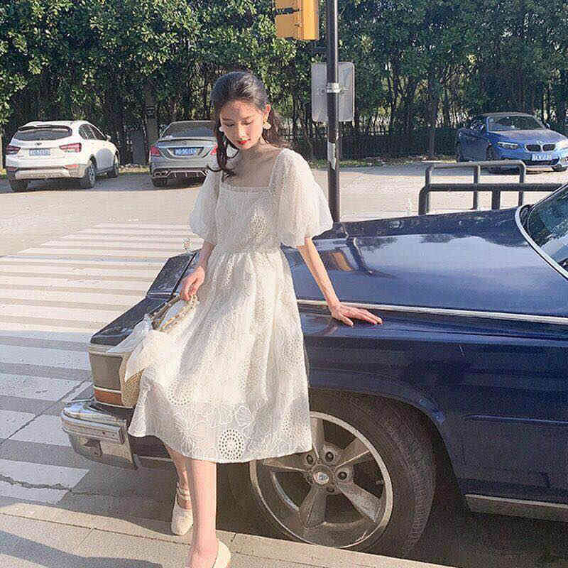 Midi Dress Women's Summer French Vintage Casual Fairy Dress Female Puff Sleeve Lace Sexy Party One-pice Dress Korean 210521