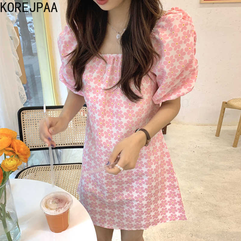 Korejpaa Women Mini Dress Summer Korean Fashion Sweet Elegant Flower Print Square Collar Ruffle Bubble Sleeve Short Dresses 210526, Pink
Korejpaa Women Mini Dress Summer Korean Fashion Sweet Elegant Flower Print Square Collar Ruffle Bubble Sleeve Short Dresses 210526, Pink