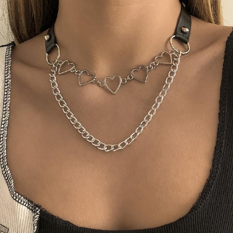 Chokers Cosysail Punk Gothic Hollow Heart Choker Necklaces For Women Trendy Rivet PU Leather Collar Necklace Statement Party Jewelry
Chokers Cosysail Punk Gothic Hollow Heart Choker Necklaces For Women Trendy Rivet PU Leather Collar Necklace Statement Party Jewelry