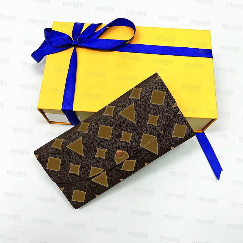 Top quality Luxurys Designers Card holder Wallets Key Purse MON0GRAM Genuine Leather Holders Fashion handbag Men Women's COIN Black Lambskin Pocket Interior Slot, Mon0gram brown
Top quality Luxurys Designers Card holder Wallets Key Purse MON0GRAM Genuine Leather Holders Fashion handbag Men Women's COIN Black Lambskin Pocket Interior Slot, Mon0gram brown