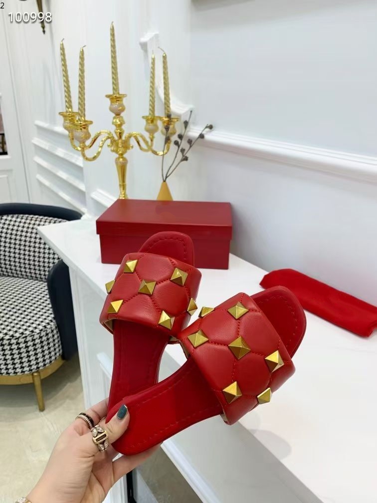 The new 2021 matte leather slippers with square lips, open-toed flats for women in sizes 35-42 KJMv8735268
The new 2021 matte leather slippers with square lips, open-toed flats for women in sizes 35-42 KJMv8735268