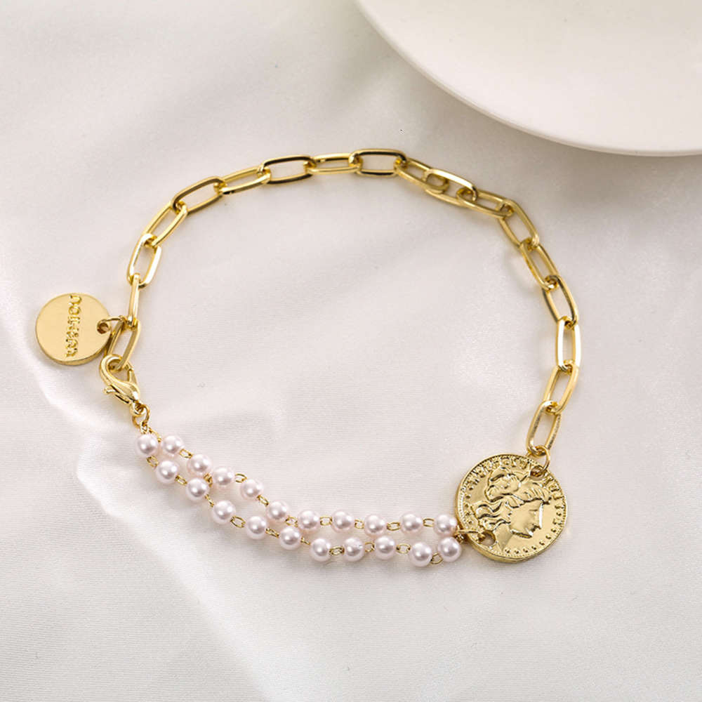Hand catenary Simple niche design ins Style Bracelet women's creative asymmetric personality portrait bracelet pearl jewelry a328, Golden;silver
Hand catenary Simple niche design ins Style Bracelet women's creative asymmetric personality portrait bracelet pearl jewelry a328, Golden;silver
