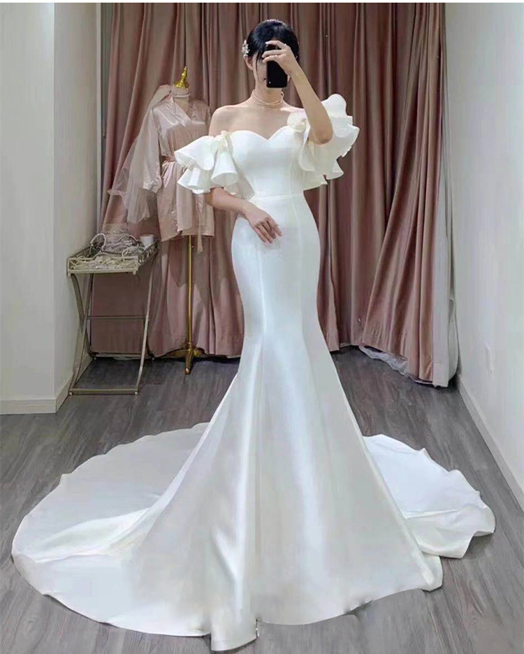 Simple Satin Mermaid Wedding Dresses For Bride Off The Shoulder Ruffles Women Dress Short Sleeves Back Lace-Up Plus Size Bridal Gowns 2022