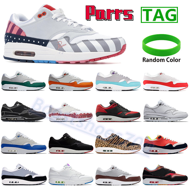Parra platform sports running shoes anniversary orange green red aqua royal obsidian clot bred leopard white black live together men women sneakers, Bubble wrap packaging
Parra platform sports running shoes anniversary orange green red aqua royal obsidian clot bred leopard white black live together men women sneakers, Bubble wrap packaging