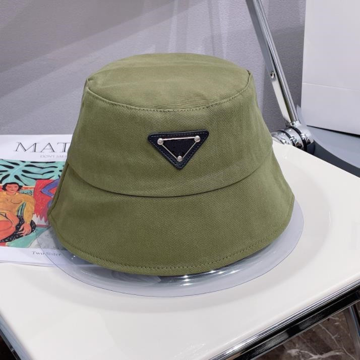 Luxury Cotton Bucket Hat For Women Fashion Designer Ladies Autumn New Metal Triangle Black Army green White Color Cap Fisherman Hats Sun Caps Drop ship
Luxury Cotton Bucket Hat For Women Fashion Designer Ladies Autumn New Metal Triangle Black Army green White Color Cap Fisherman Hats Sun Caps Drop ship