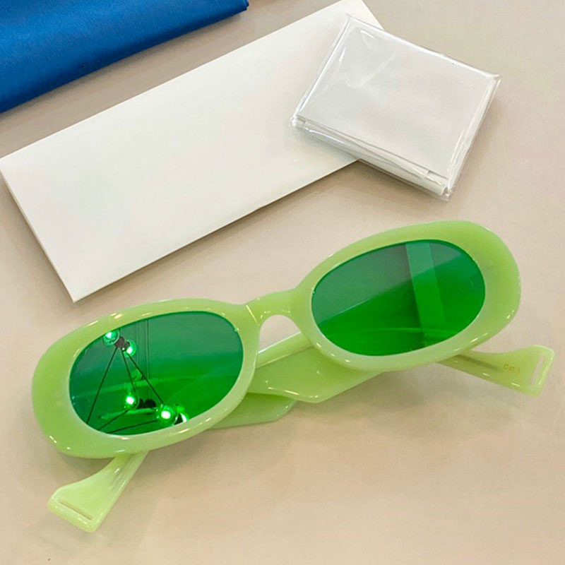 locs Sunglasses Ladies designer sunglasses 0517S woman all-match classic shopping fashion Womens glasses lens top quality 0517 COAR
locs Sunglasses Ladies designer sunglasses 0517S woman all-match classic shopping fashion Womens glasses lens top quality 0517 COAR