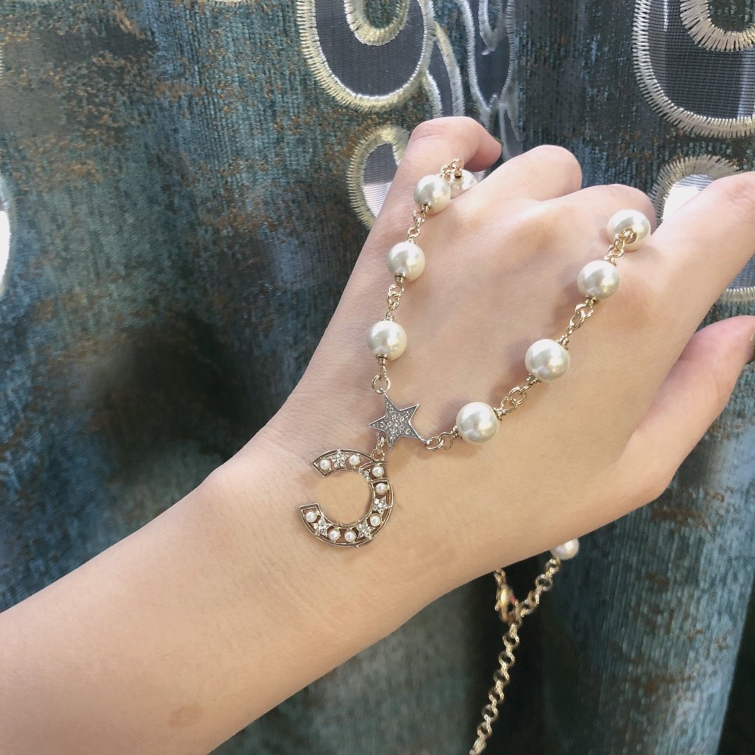 Pearl Pendant Necklace for Woman Star Shape Fashion Charm Gift Length Retractable Chain Jewelry Supply, Silver
Pearl Pendant Necklace for Woman Star Shape Fashion Charm Gift Length Retractable Chain Jewelry Supply, Silver