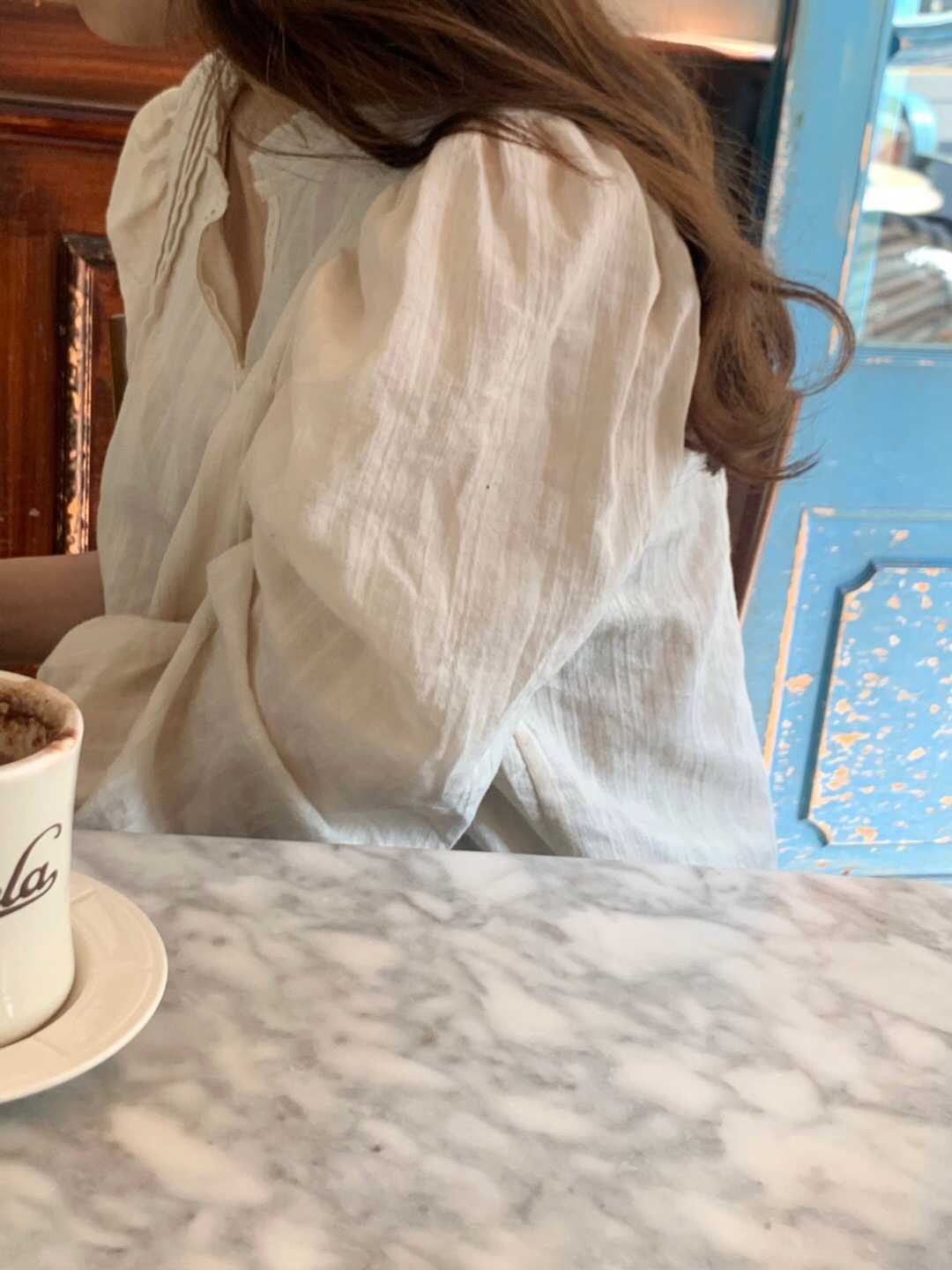 Korejpaa Women Shirt Summer All-Match Age-Reducing Lace Neckline Pleated Single-Breasted Five-Point Puff Sleeve Blouses 210526