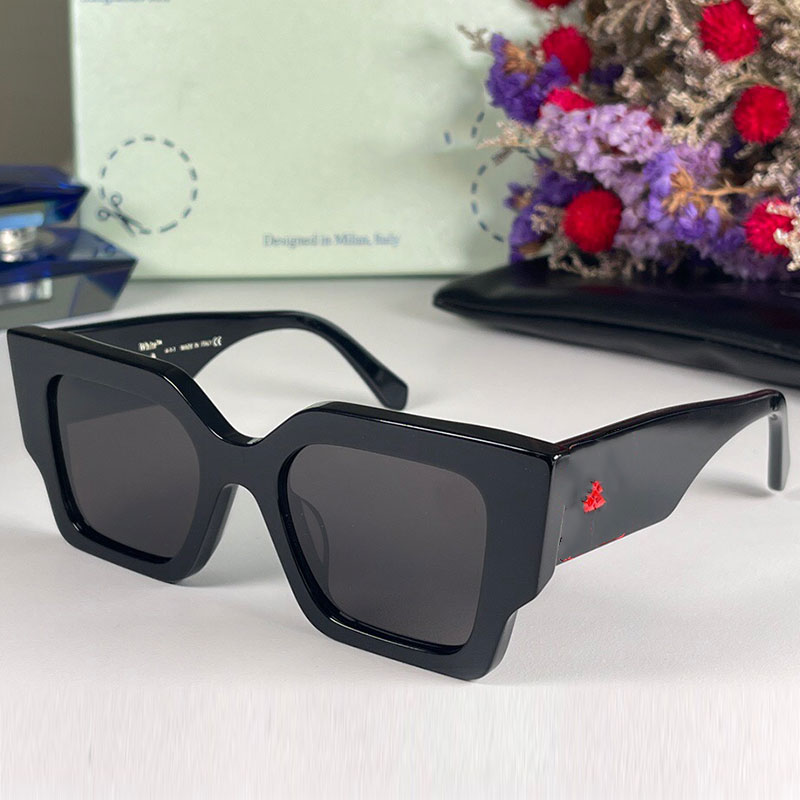 Mens Designer Sunglasses Off Sonnenbrille ER1003 super thick square frame wide temples classic plate black men ff Sun Glasses 51-20-145 casual wild with box
Mens Designer Sunglasses Off Sonnenbrille ER1003 super thick square frame wide temples classic plate black men ff Sun Glasses 51-20-145 casual wild with box