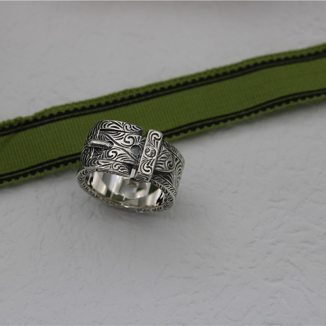 New Fashion Man Ancient Pattern Silver-plated Interlocking Letters Hollow Carved Vine Pattern Belt Buckle Ring Supply NRJ linkB
New Fashion Man Ancient Pattern Silver-plated Interlocking Letters Hollow Carved Vine Pattern Belt Buckle Ring Supply NRJ linkB