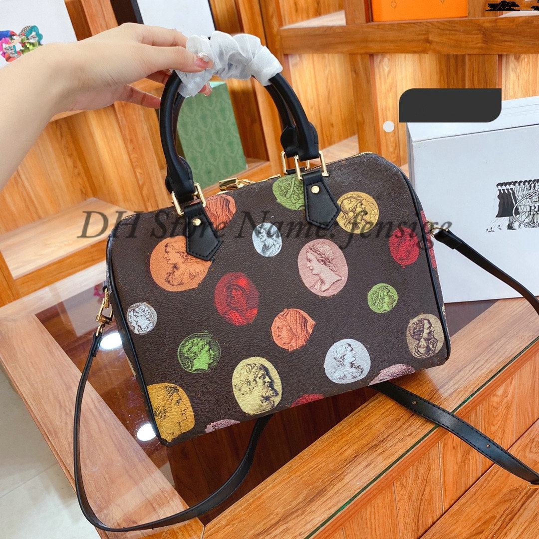 SPEEDY BANDOULIERE 25 30 Italian artist Piero Fornasetti Boston Bags Cameo capsule Leopard Crossbody Handbag Womens Greco-Roman motifs Leather Wild at Heart Totes, Others options
SPEEDY BANDOULIERE 25 30 Italian artist Piero Fornasetti Boston Bags Cameo capsule Leopard Crossbody Handbag Womens Greco-Roman motifs Leather Wild at Heart Totes, Others options