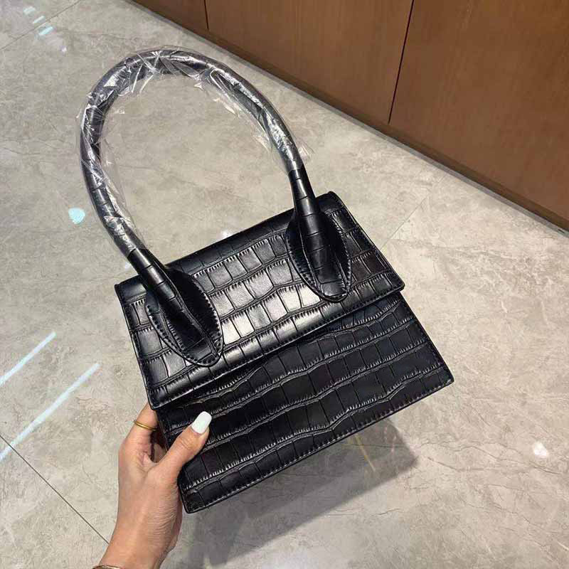 Handbag Women Luxurys Designers Bag 2021 Shoulder Bags Fashion Tote Large Capacity Genuine Leather Classic Letter Detchable Strap Totes, No bags;make up the difference
Handbag Women Luxurys Designers Bag 2021 Shoulder Bags Fashion Tote Large Capacity Genuine Leather Classic Letter Detchable Strap Totes, No bags;make up the difference