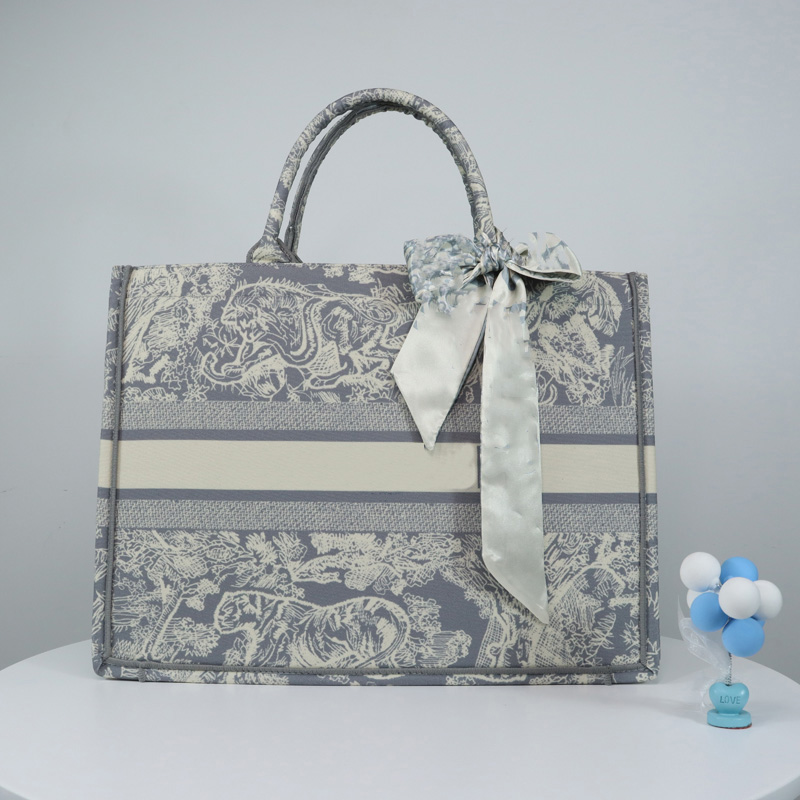 Wholesale Classic Designer Shoulder Bags Tote Bag Fashion Handbags Women High Capacity embroidery Composite Shopping Wallets Crossbody Bag, Make up the difference
Wholesale Classic Designer Shoulder Bags Tote Bag Fashion Handbags Women High Capacity embroidery Composite Shopping Wallets Crossbody Bag, Make up the difference