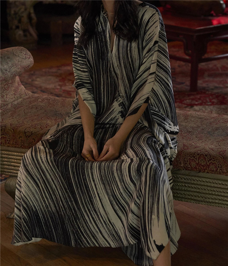 Quick-drying Bikini Cover-ups Black Striped Bats Sleeve Summer Dress Tunic Women Beach Wear Swim Suit Cover Up Q941 210420