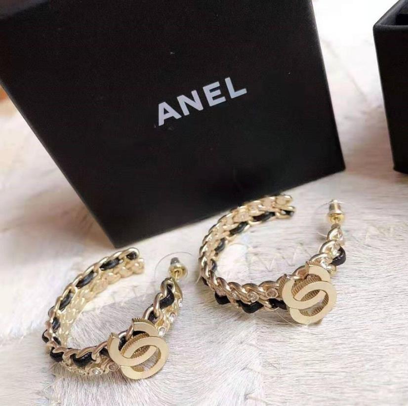 Circle earrings twist black lambskin rhinestone earrings 925 silver pin fashion earrings female, Golden;silver
Circle earrings twist black lambskin rhinestone earrings 925 silver pin fashion earrings female, Golden;silver