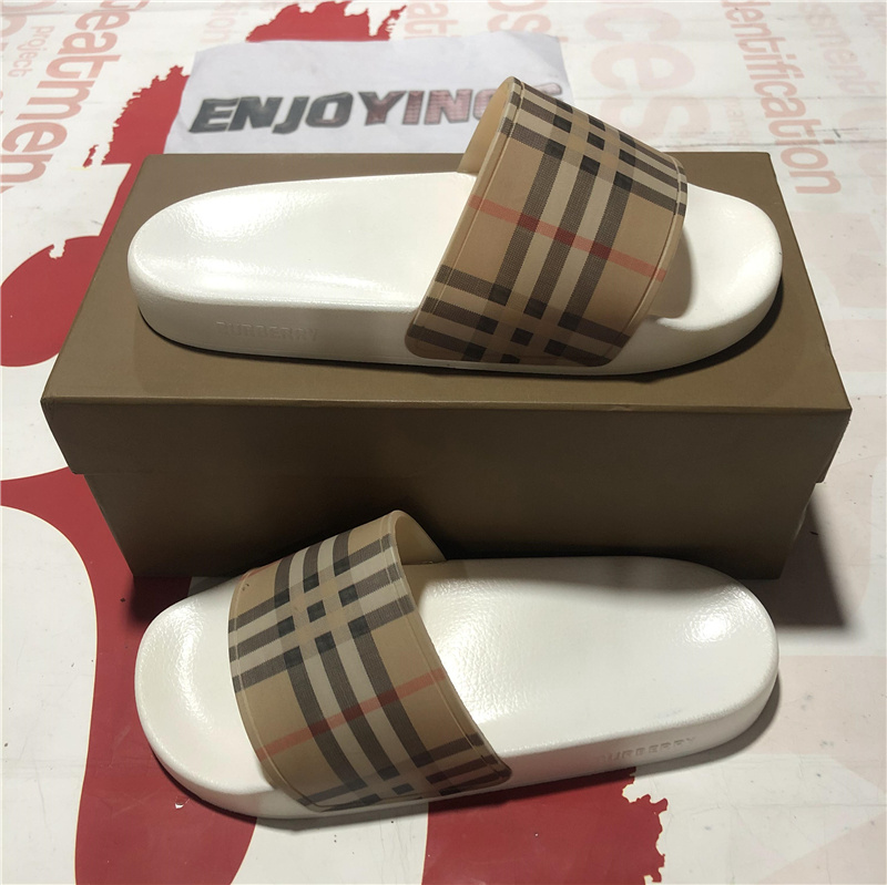 Top Quality Mens Womens Designer Burberry Vintage Rubber Slipper Slides Sandals Shoes Summer Beach Outdoor Cool Slippers Fashion Lady Slide Flat Flip Flops With Box, Customize
Top Quality Mens Womens Designer Burberry Vintage Rubber Slipper Slides Sandals Shoes Summer Beach Outdoor Cool Slippers Fashion Lady Slide Flat Flip Flops With Box, Customize