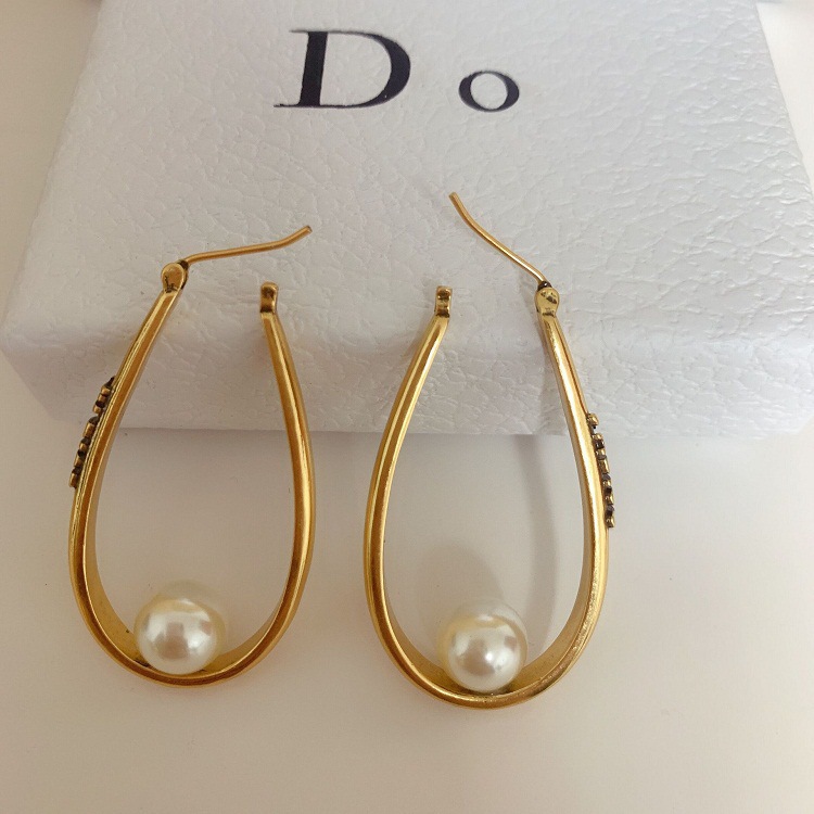 Top Quality Classic Size D Letter Women Designer Studs Egg-shaped vintage letters pearl earrings brass material Engagement Jewelry Lady Party Gifts
Top Quality Classic Size D Letter Women Designer Studs Egg-shaped vintage letters pearl earrings brass material Engagement Jewelry Lady Party Gifts