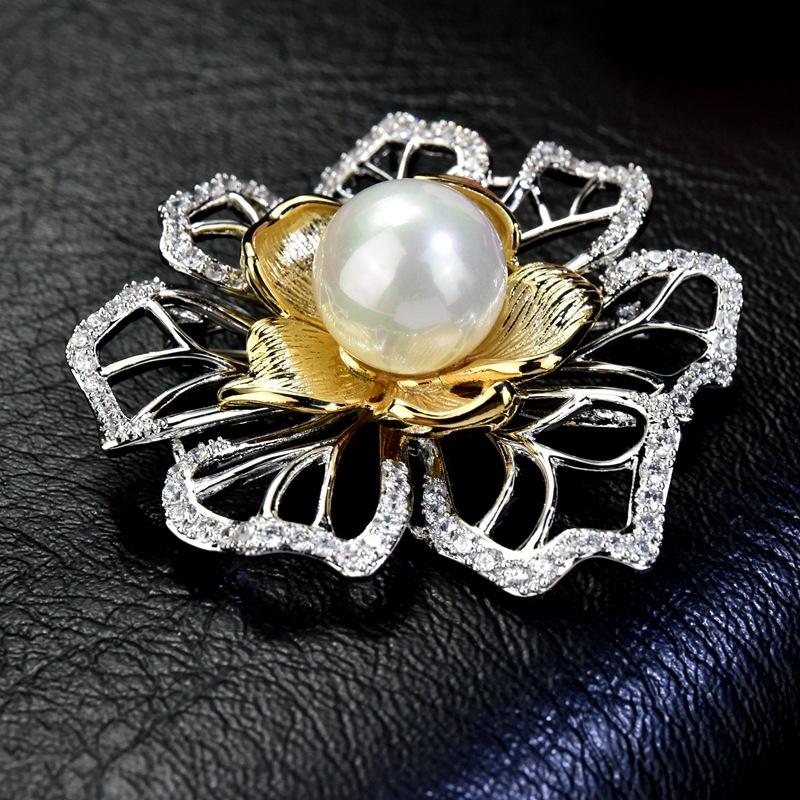 Pins, Brooches Broche Wholesale Woman 2021 Fashion Hollow Flower Copper Micro-inlaid Zircon Brooch High-grade Temperament Corsage Coat Dress
Pins, Brooches Broche Wholesale Woman 2021 Fashion Hollow Flower Copper Micro-inlaid Zircon Brooch High-grade Temperament Corsage Coat Dress
