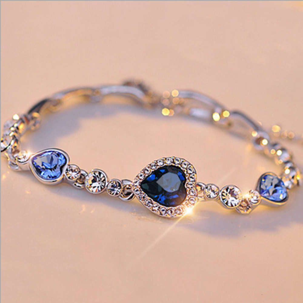 Hand catenary Korean love Crystal Fashion ocean heart friend Korea jewelry accessories Bracelet creative style, Golden;silver
Hand catenary Korean love Crystal Fashion ocean heart friend Korea jewelry accessories Bracelet creative style, Golden;silver