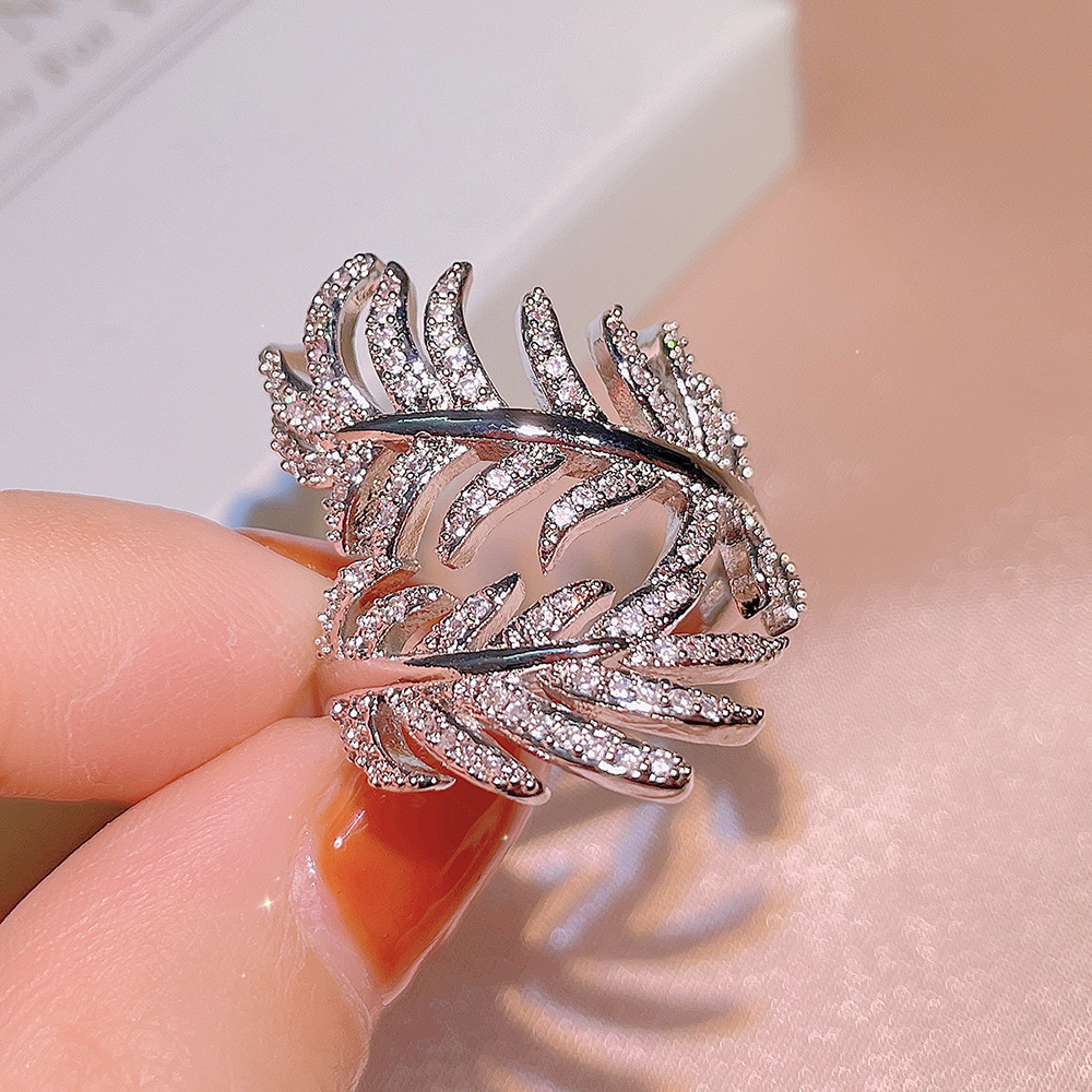 Leaf Wedding Ring: Sterg Sier, White Sapphire CZ Stones