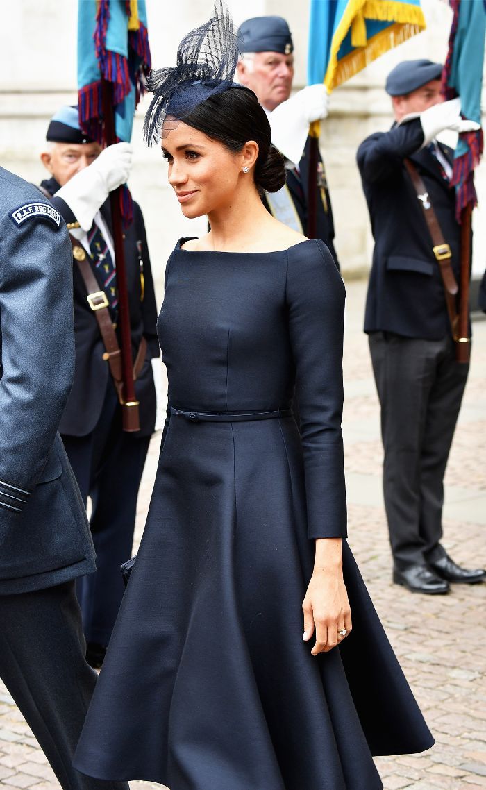 Meghan Markle Dark Navy Blue Celebrity Dresses Formal A-Line Long Sleeves Bow Sashes Bateau Vintage Custom Made Evening Gowns