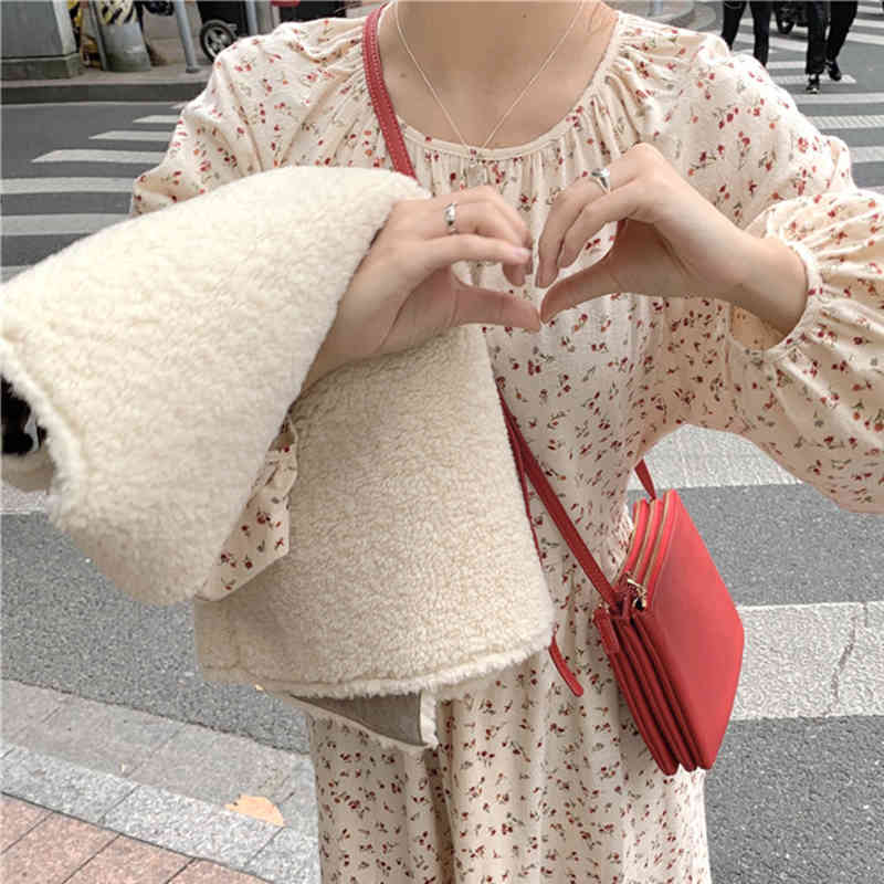 Colorfaith New Autumn Winter Women Jackets Vest Parkas High-Quality Cashmere Inside-out Sleeveless Warm Short Coat COV9167 210413