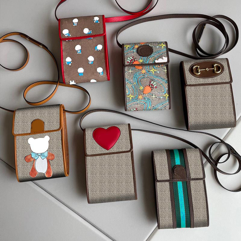 Mini Flip phone Bags 2021 Women totes fashion style leather crossbody shoulder bag tote for ladies size:W11.5xH18xD3.5cm
Mini Flip phone Bags 2021 Women totes fashion style leather crossbody shoulder bag tote for ladies size:W11.5xH18xD3.5cm