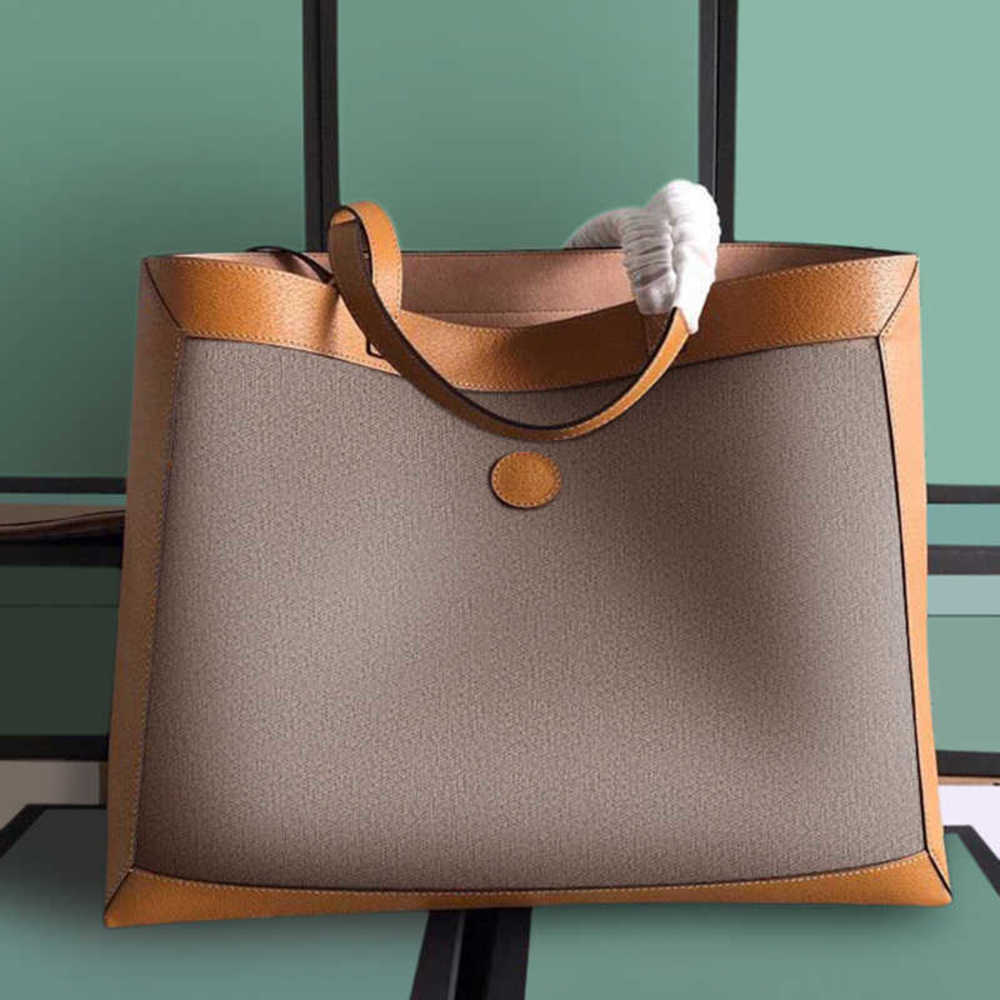 7A+Designers new style 547947 Light brown leather piping details give a retro look Printed in colour Embroidery stickers Or a jacquard pattern bags
7A+Designers new style 547947 Light brown leather piping details give a retro look Printed in colour Embroidery stickers Or a jacquard pattern bags