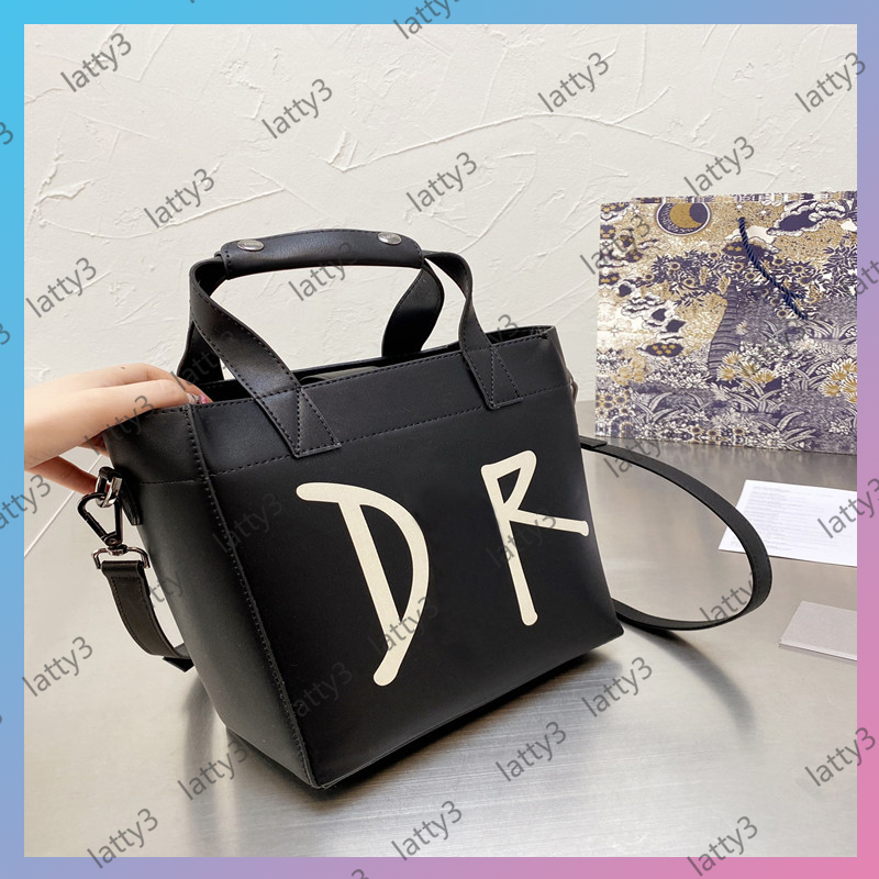 21ss Women Oblique Luxurys Designers Tote Bags Brands Chest Bags Basket Bag Shopping Bag Designers Sac Shoulder Bags Casual Totes Handbag
21ss Women Oblique Luxurys Designers Tote Bags Brands Chest Bags Basket Bag Shopping Bag Designers Sac Shoulder Bags Casual Totes Handbag