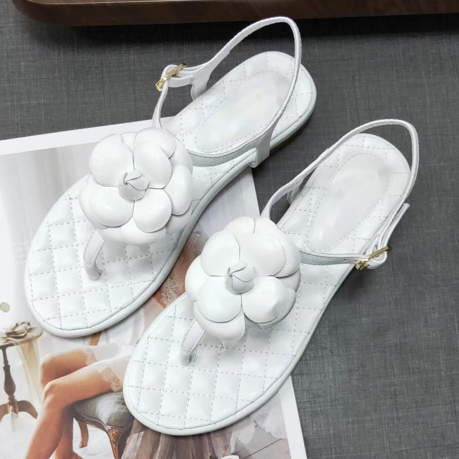 Spring and summer women's fashionable leather bottom Camellia sandals, Extra shoebox
Spring and summer women's fashionable leather bottom Camellia sandals, Extra shoebox