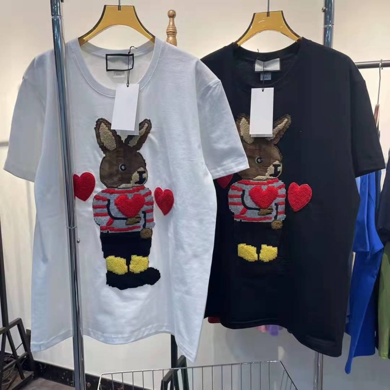 Womens Designer T Shirts Summer Short Sleeve Tee Cute rabbit T-shirt man Fashion Letter Printing Lady Tees, Customize 
Womens Designer T Shirts Summer Short Sleeve Tee Cute rabbit T-shirt man Fashion Letter Printing Lady Tees, Customize