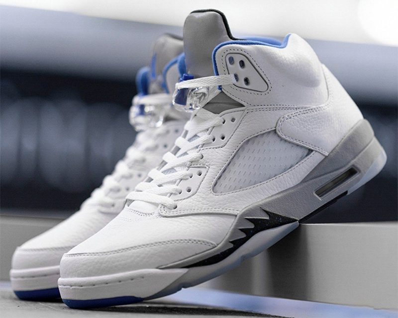 High Quality Stealth 2.0 Basketball Shoes 5s Mens Jumpman 5 White Blue fashion sneakers
High Quality Stealth 2.0 Basketball Shoes 5s Mens Jumpman 5 White Blue fashion sneakers