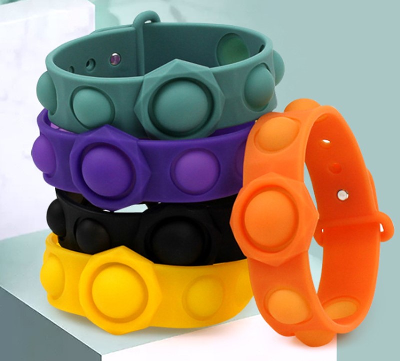 Popping Wristbands Sensory Bubbles Toy Cell Phone Straps Finger Simple Dimple Pops Toys Decompression Pop Push Wrist Band Multi Colors for A
Popping Wristbands Sensory Bubbles Toy Cell Phone Straps Finger Simple Dimple Pops Toys Decompression Pop Push Wrist Band Multi Colors for A