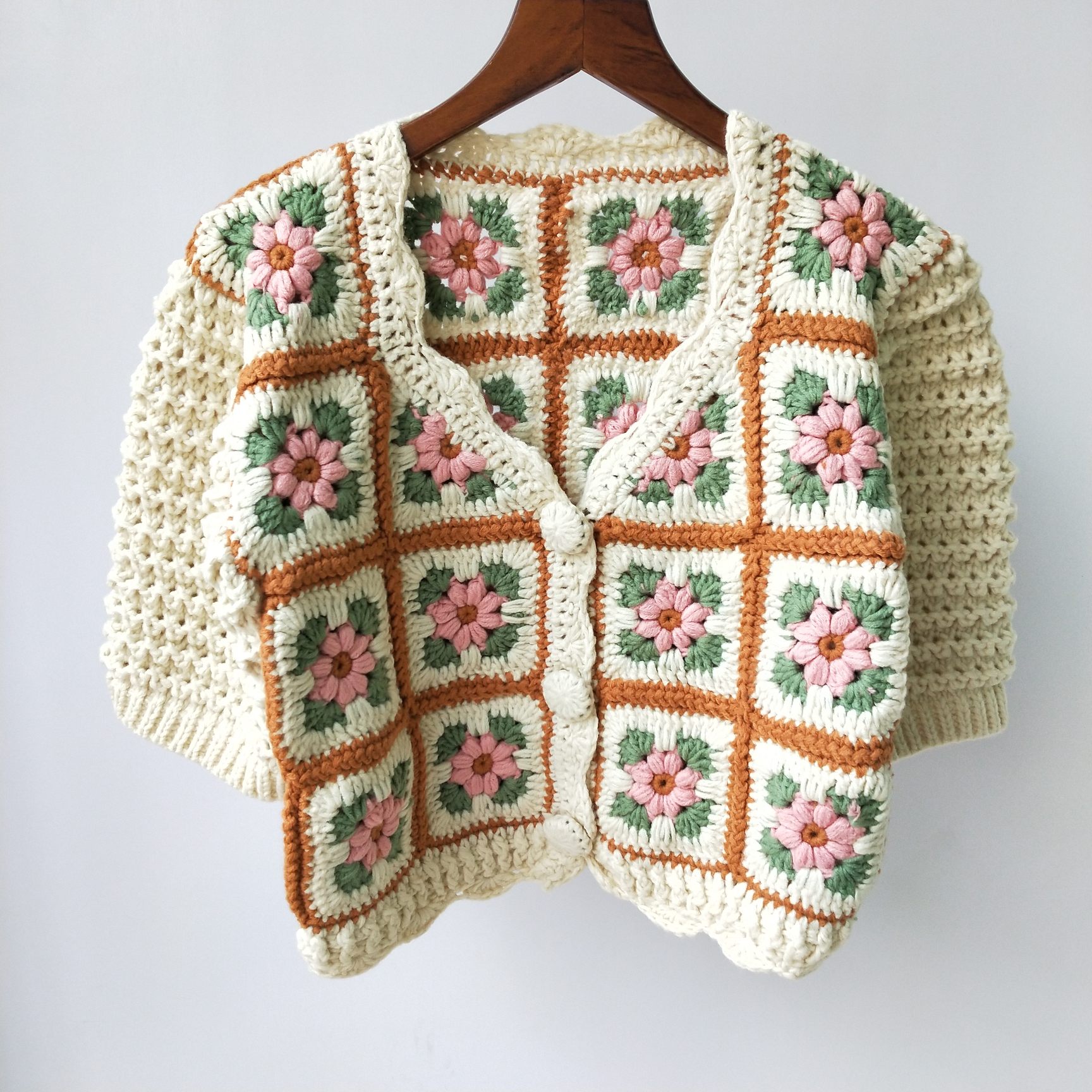Shipping Free 2021 Autumn White Flowers Crocheted Autumn Women's Cardigan Brand Same Style Women's Sweaters DH618, White;black
Shipping Free 2021 Autumn White Flowers Crocheted Autumn Women's Cardigan Brand Same Style Women's Sweaters DH618, White;black