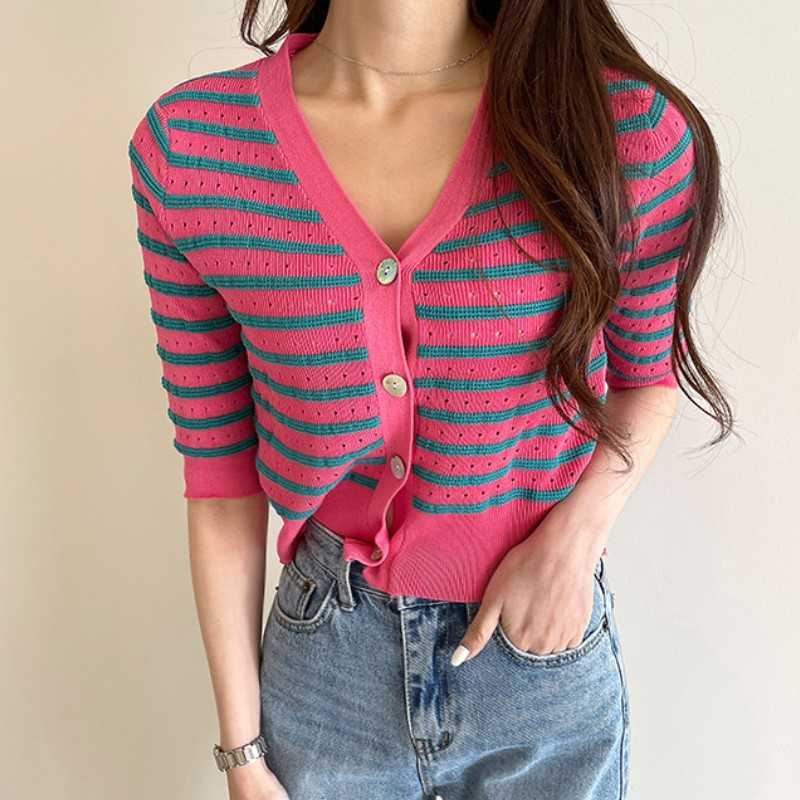 Korea Women Fashion Pink Stripe Sexy V-Neck Hollow out Knitted Cardigan Female Thin Casual Top Ropa Mujer 210526, Picture color
Korea Women Fashion Pink Stripe Sexy V-Neck Hollow out Knitted Cardigan Female Thin Casual Top Ropa Mujer 210526, Picture color