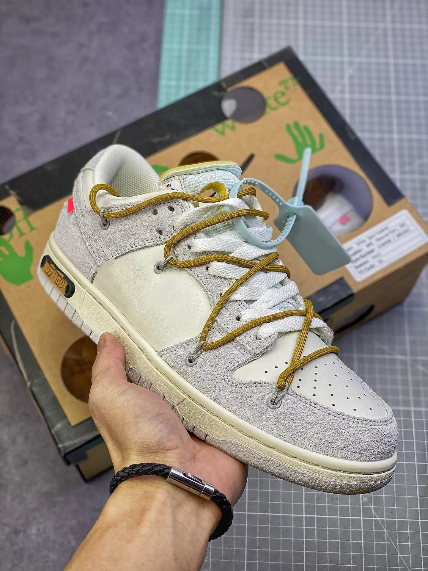 Off DK SB Shoes Lot 37 of The 50 Collection Sail White Black 01 02 03 04 05 06 07 08 09 10 21 30 33 High Quality Suede Low Men Women Sports Sneakers Outdoor With Box
Off DK SB Shoes Lot 37 of The 50 Collection Sail White Black 01 02 03 04 05 06 07 08 09 10 21 30 33 High Quality Suede Low Men Women Sports Sneakers Outdoor With Box