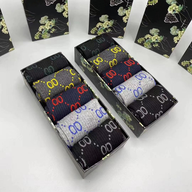 2021 Fashion Designer Women's Socks Five Pairs of Luxury Sports Winter web celebrity Printed Alphabet with Box, 1 box = 5 pairs
2021 Fashion Designer Women's Socks Five Pairs of Luxury Sports Winter web celebrity Printed Alphabet with Box, 1 box = 5 pairs