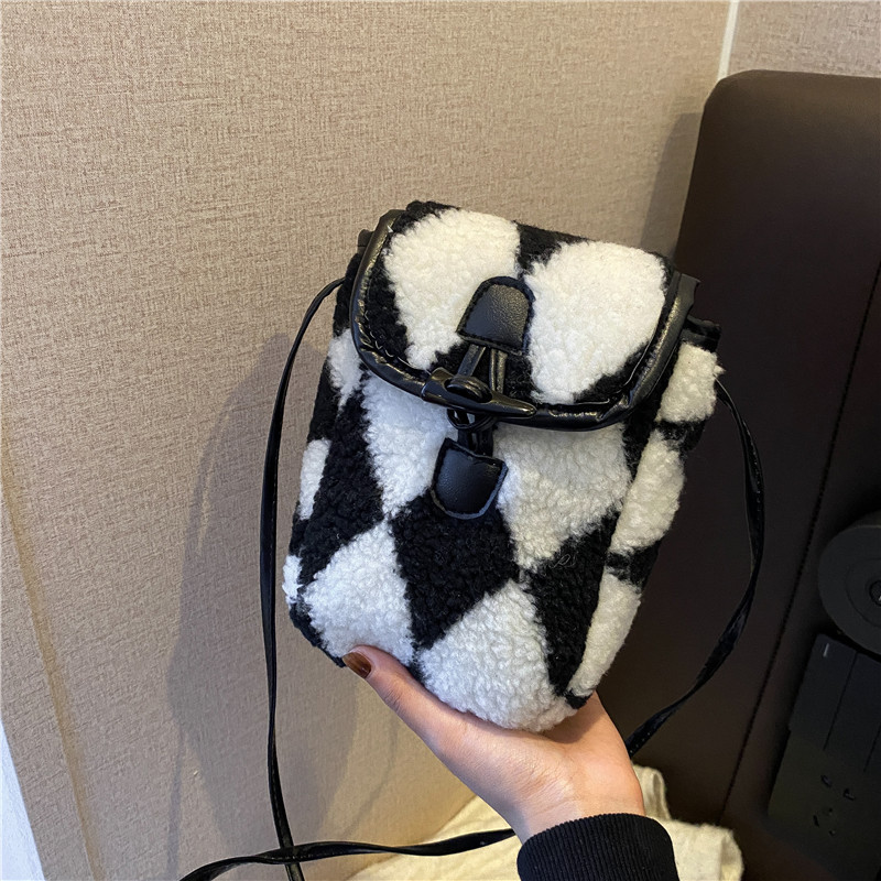 Women Crossbody Bag Checkerboard Lamb Wool Bag Female Handbags Casual Simple Design Mobile Phone Small Square Bag
