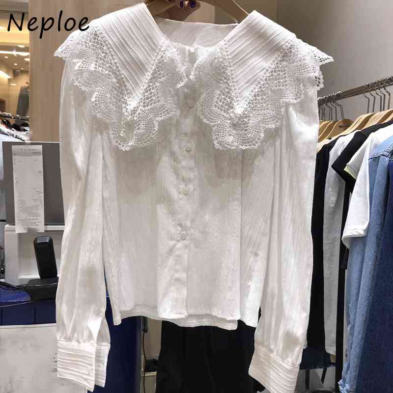 Elegant Lace Patch Hook Flower Blouse Women Peter Pan Collar Long Sleeve Single Breast Blusas Spring Ol Loose Shirt 210422