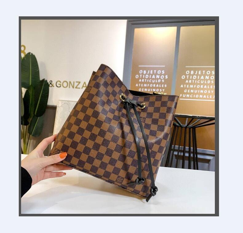 Designers Women Bucket Handbags Brand Letter Leather Shoulder Crossbody Bag Flower Purses GGLVLouis
Vitton YSL
VUTTON
Designers Women Bucket Handbags Brand Letter Leather Shoulder Crossbody Bag Flower Purses GGLVLouis
Vitton YSL
VUTTON