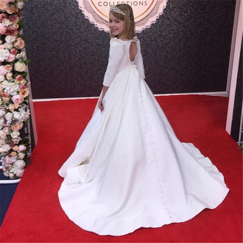 Simple White Princess Flower Girl Dresses Jewel Ne Three Quarter Sleeves Satin Crystal Belt Child Pageant Dress Girls Wedding Gowns Sweep Train Hollow