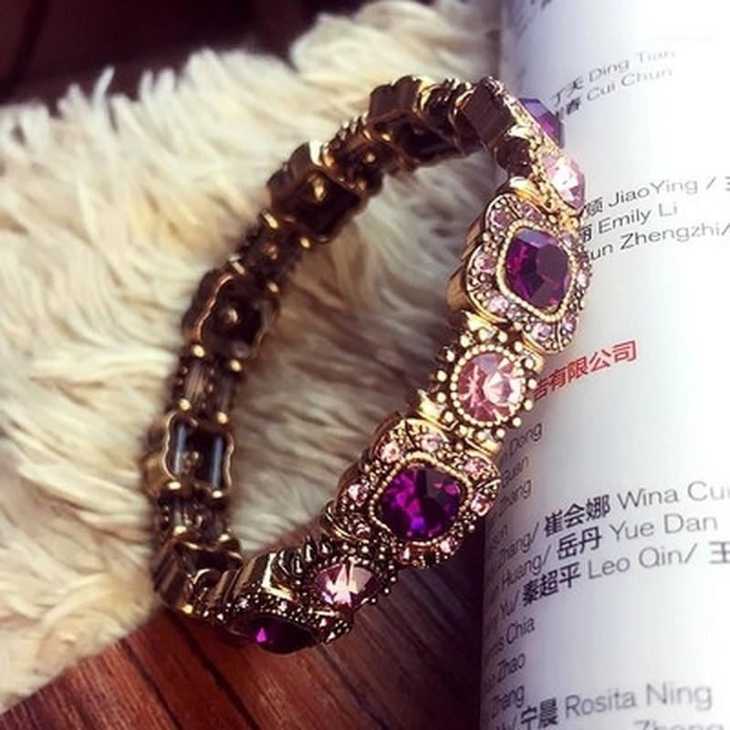 Retro Luxury Purple Zircon Bracelet European And American Fashion Temperament Stretch Bangle
Retro Luxury Purple Zircon Bracelet European And American Fashion Temperament Stretch Bangle