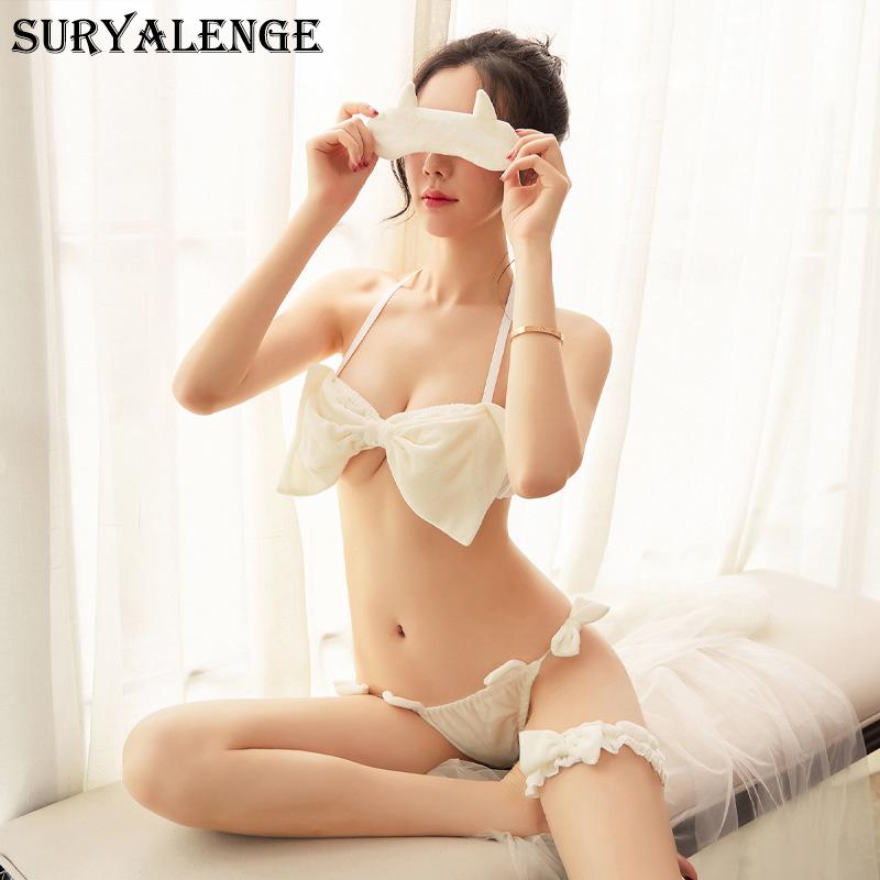 Bras Sets SURYALENGE Female Sexy Lingerie Butterfly Suit Black And White Two-color Removable Halter Design Underwear Uniform
Bras Sets SURYALENGE Female Sexy Lingerie Butterfly Suit Black And White Two-color Removable Halter Design Underwear Uniform